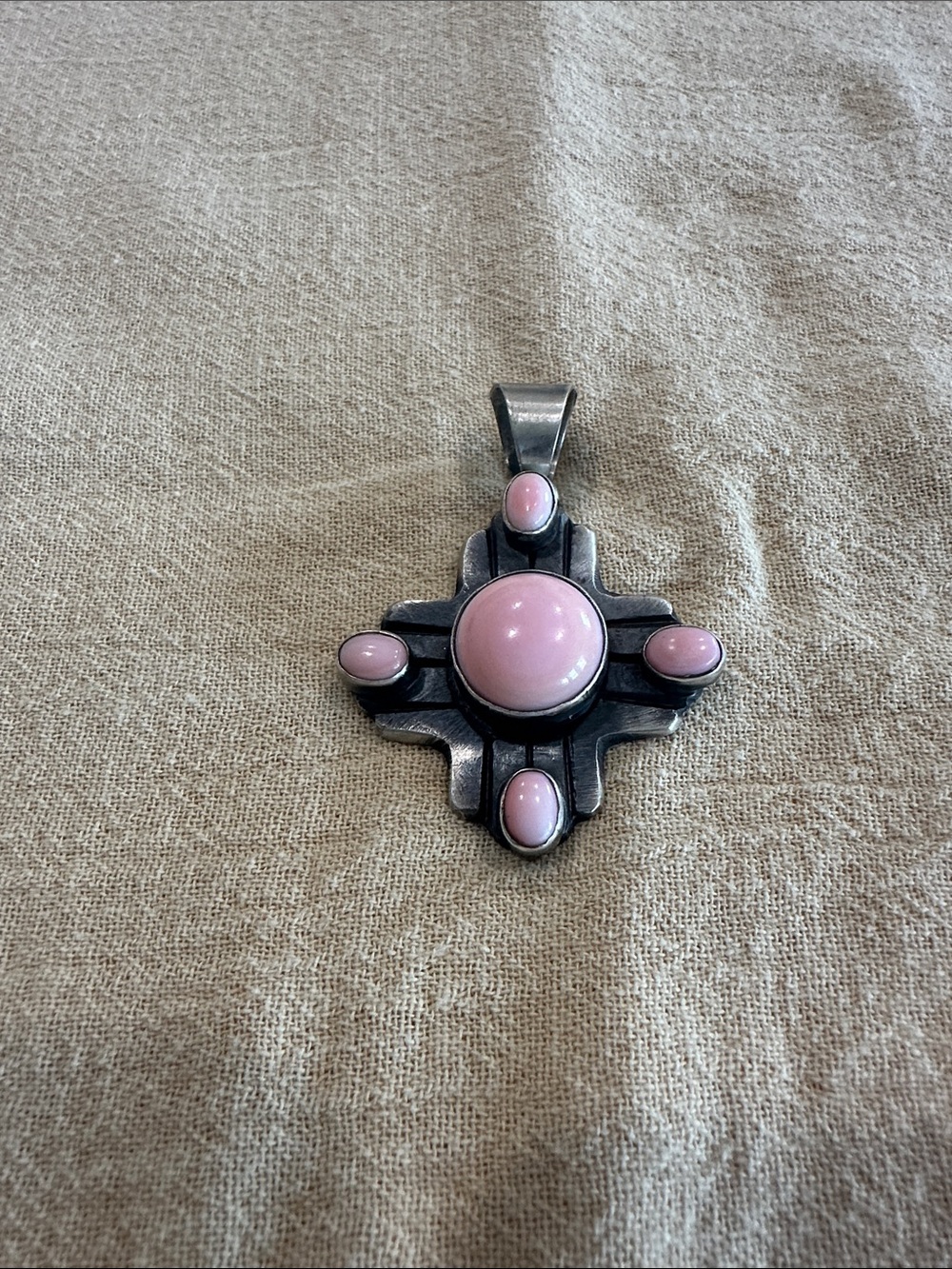 Native American Sterling Silver Pink Conch Pendant